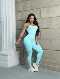 Macacão longo Empina bumbum ! Costa trançada